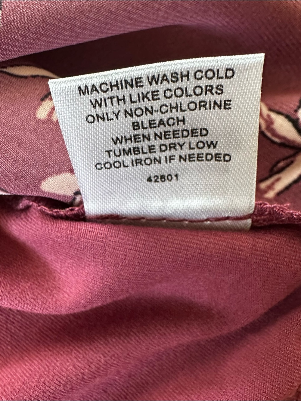 Market & Spruce Orlee Mixed Material Sleeveless Floral Burgundy Top
Size Small - Picture 7 of 7